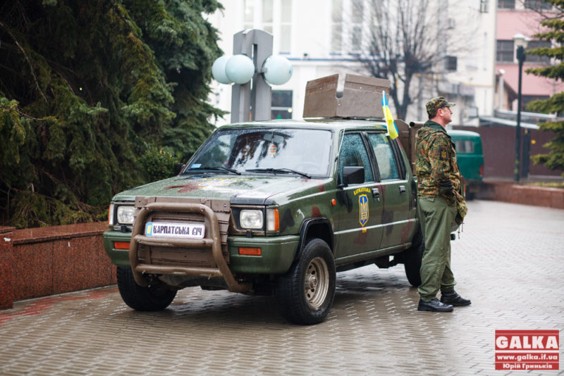 Прикарпатці відправили обіцяну допомогу батальйону “СІЧ” (ФОТО)