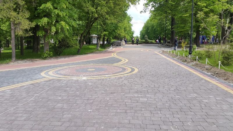 Міський парк стає привабливішим і комфортнішим (ФОТО)