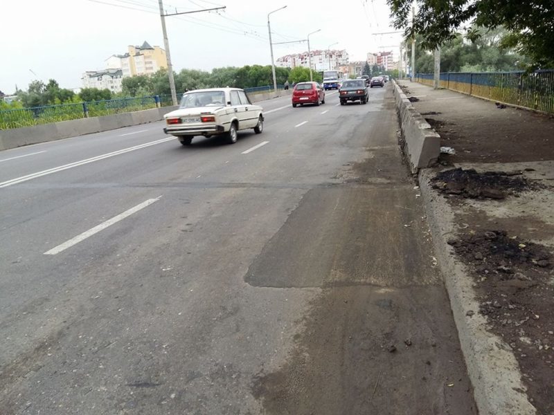 Старий міст на Пасічну вирішили знову обстежити за 500 тисяч (ДОПОВНЕНО)