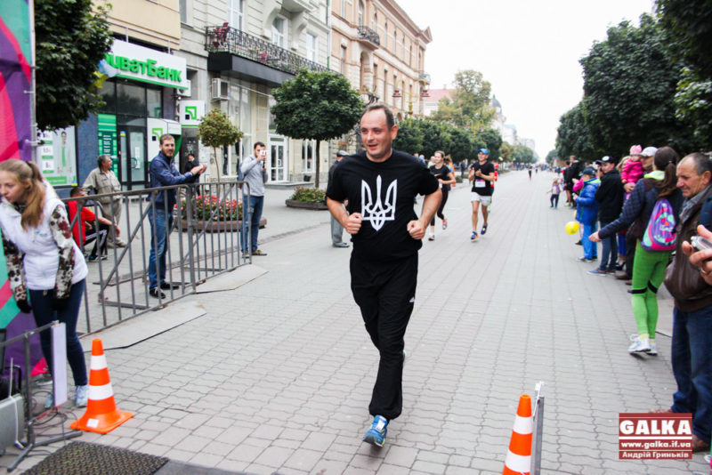 Мер сказав чиновникам готуватися до півмарафону