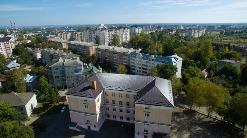 У франківській школі з’явився новий дах (ФОТО)