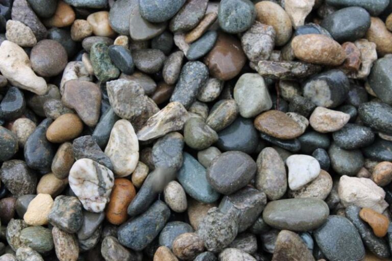 У Рожнятівському районі вилучили транспорт, який незаконно перевозив гравій