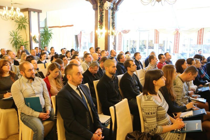У Франківську бізнес, банкіри та влада радилися, як створити в місті нові робочі місця