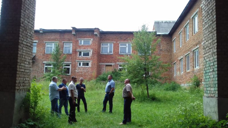 Дві школи Надвірнянщини згодом матимуть нові дах та вікна