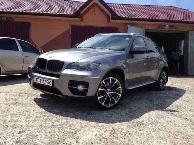 У Бурштині в ніч на четвер викрали елітний BMW (ФОТО)