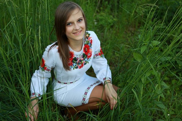 Потрібна допомога 16-річній прикарпатці