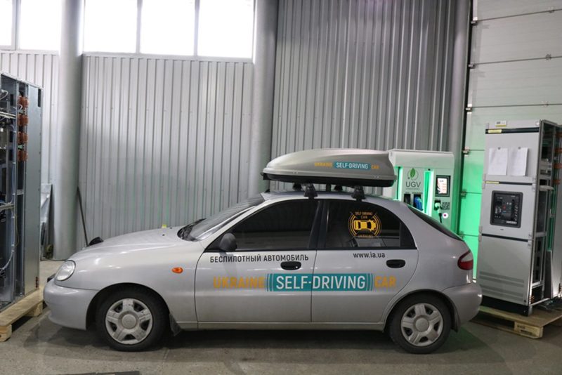 Українська компанія розробила безпілотне авто на базі Lanos