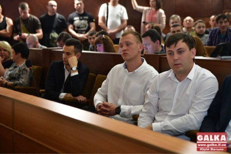 Під час сесії міської ради ледь не сталась бійка (ВІДЕО)