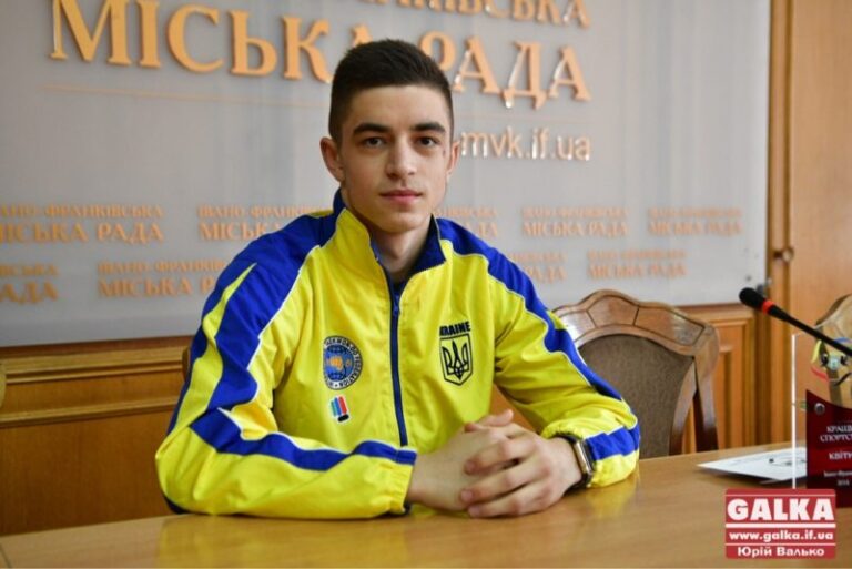 Найкращого спортсмена квітня відзначили у Франківську (ФОТО)