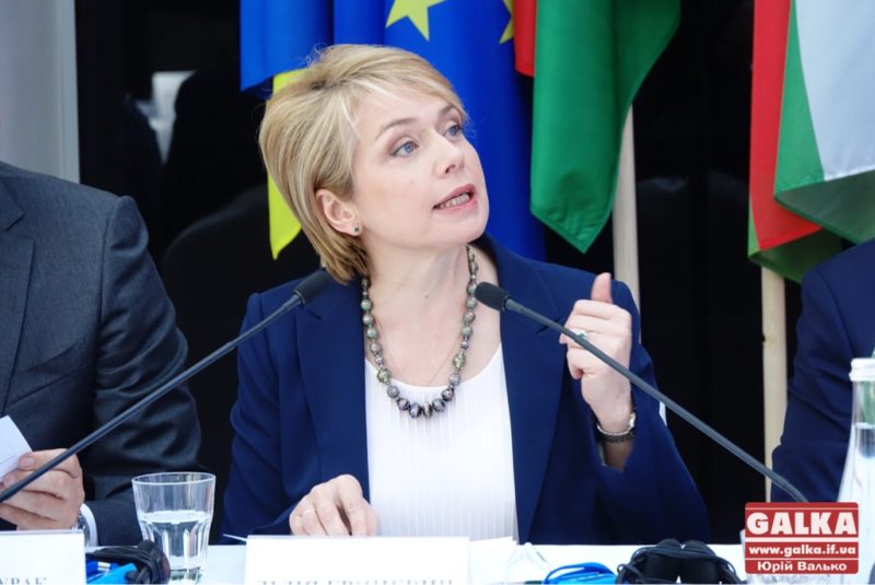 Міністр освіти пояснила, за яким мовним принципом нацменшини вчитимуться у школах (ФОТО)