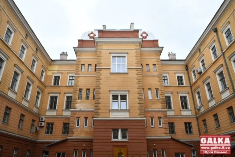 ІФНМУ піднявся в рейтингу українських вишів