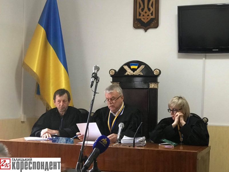 Франківка, яка живе у двічі проданій квартирі, шукає справедливості в суді (ФОТО)