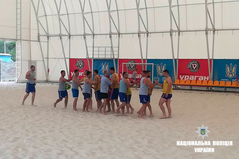 Благодійний матч із пляжного футболу провели у Франківську (ФОТО)