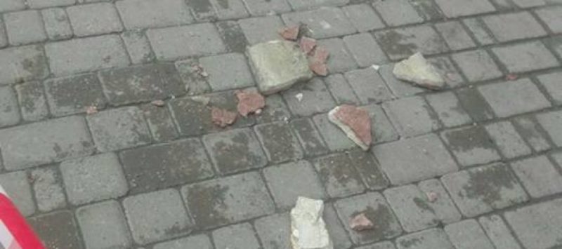 У центрі Франківська осипалася частина будівлі