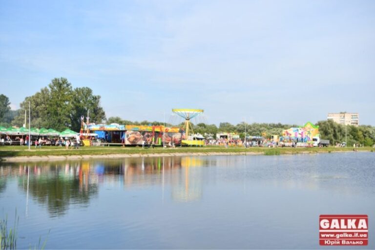 На гастрофесті “Станіславська мармуляда” зібрали близько 60 тисяч гривень для Станіславчика Фармуги (ФОТО)