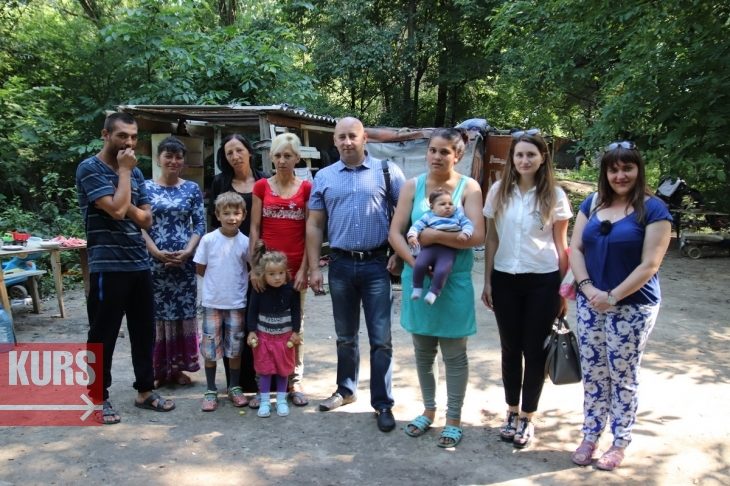 Як у Франківську живе табір ромів (ВІДЕО)