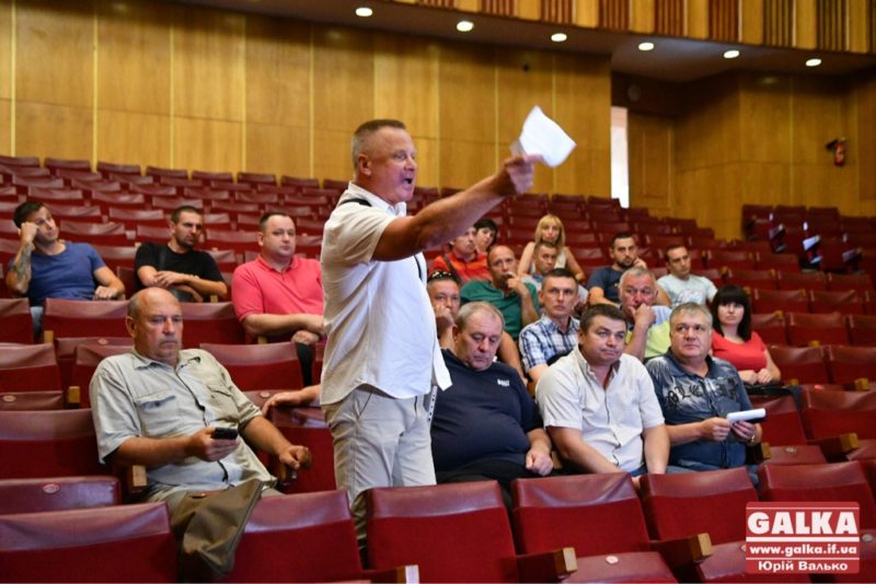 Підприємці франківська активно виступають проти заборони продажу алкоголю вночі (ФОТО)