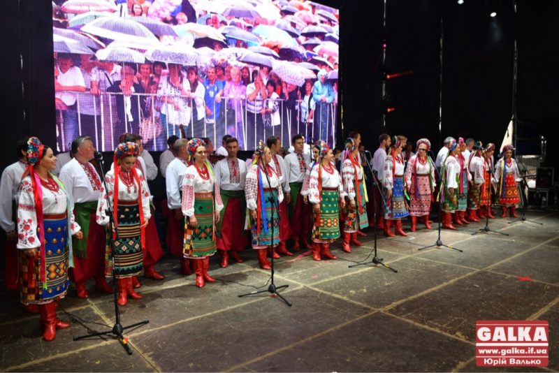 До Дня Незалежності у Франківську виступив хор імені Верьовки (ФОТО)