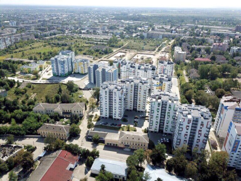 У Франківську з’явиться сучасний мікрорайон з 3 садочками, школою, підземним паркінгом та новою “стометрівкою” (ФОТО)