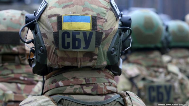 На захоплених Росією кораблях перебували два співробітники СБУ