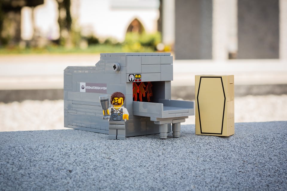 У Відні продають Lego на тему смерті і похоронних церемоній (ФОТО)