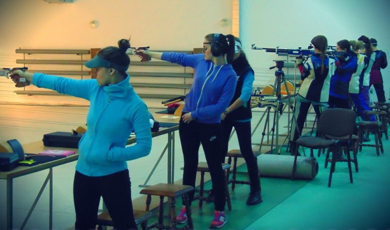 Снайперка з Прикарпаття вдало виступила на Всеукраїнських змаганнях (ФОТО)