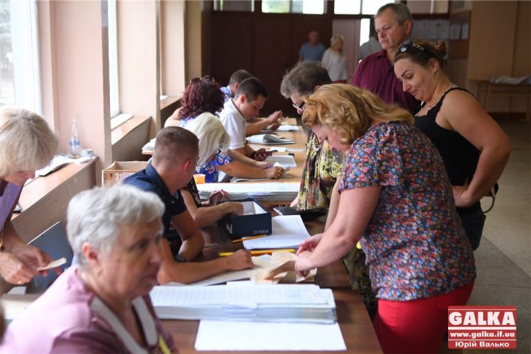 На Прикарпатті проголосували 41,18% виборців – ЦВК