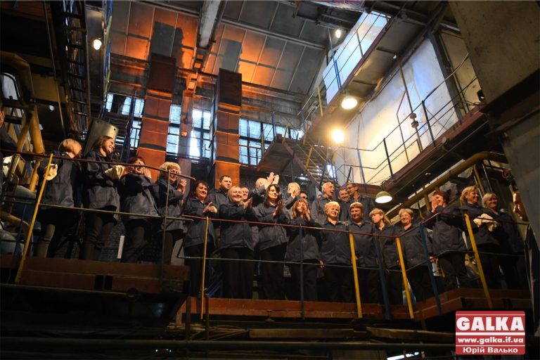 Співи у котельні – в Івано-Франківську провели незвичний музичний перформанс (ФОТО, ВІДЕО)