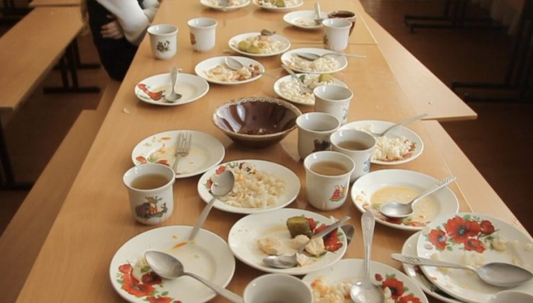 Садиба, малі столичні гості якої отруїлися, не мала права харчувати туристів, – Держпродспоживслужба