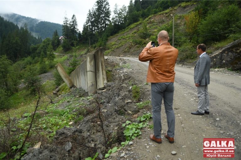 На вирішення проблем доріг і мостів Верховинщини потрібна окрема стрічка держбюджету, – голова ОДА (ФОТО)
