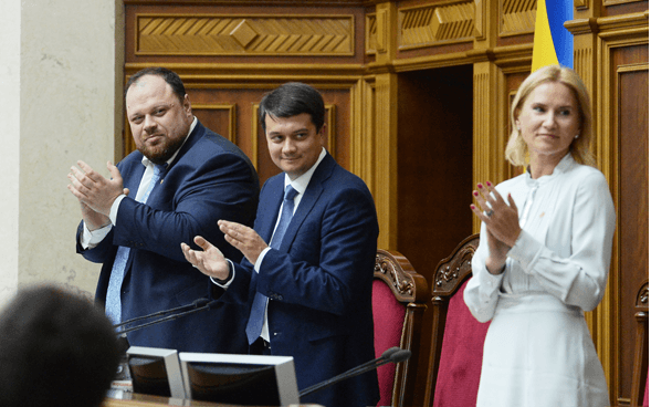 Як Верховна Рада дев’ятого скликання розпочала роботу (ФОТО)