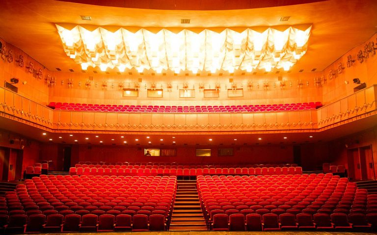 Актрисі та диригенту Франківського драмтеатру присвоїли звання “заслужених”