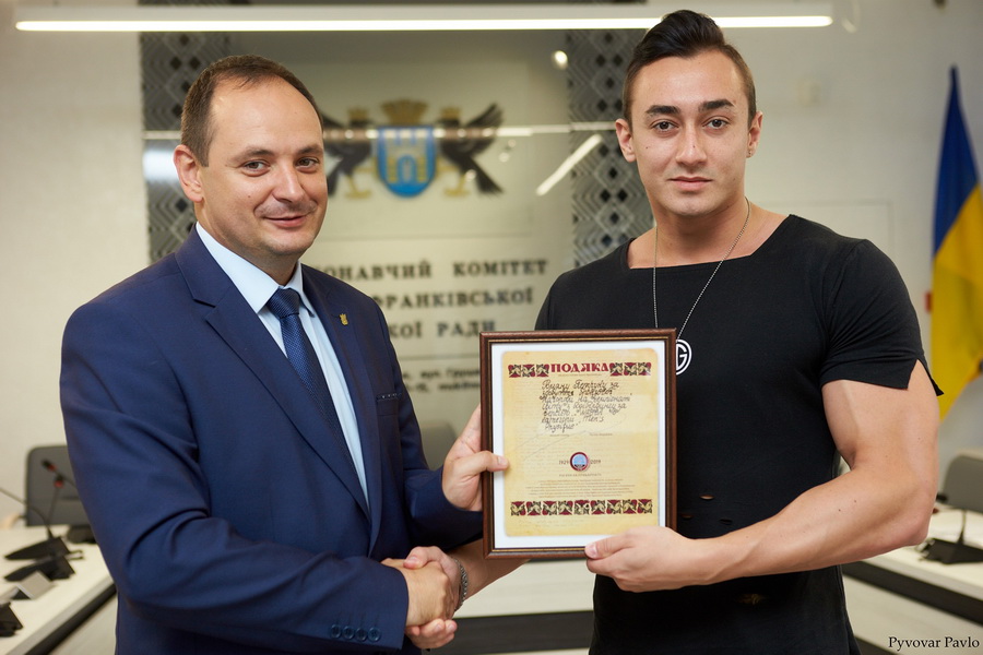 Лікар-інтерн франківського медуніверситету став призером чемпіонату світу з бодібілдингу (ФОТО)
