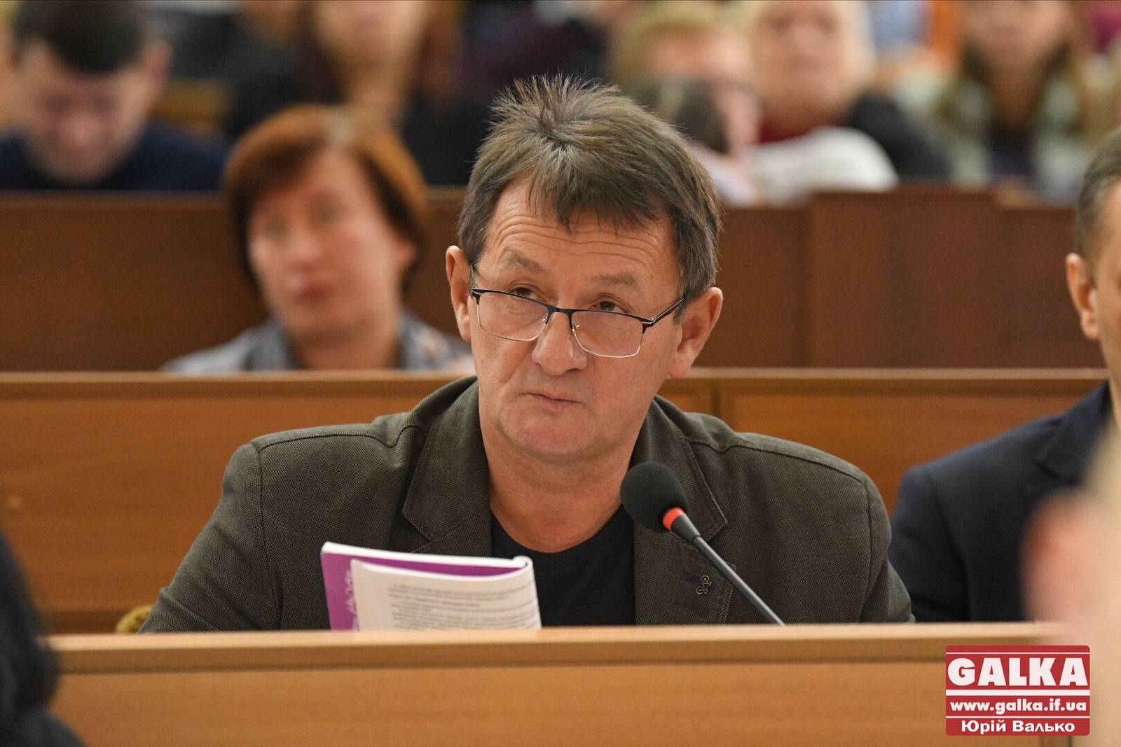 Якщо є проблеми в царстві, то в першу чергу винен цар, – депутат міської ради