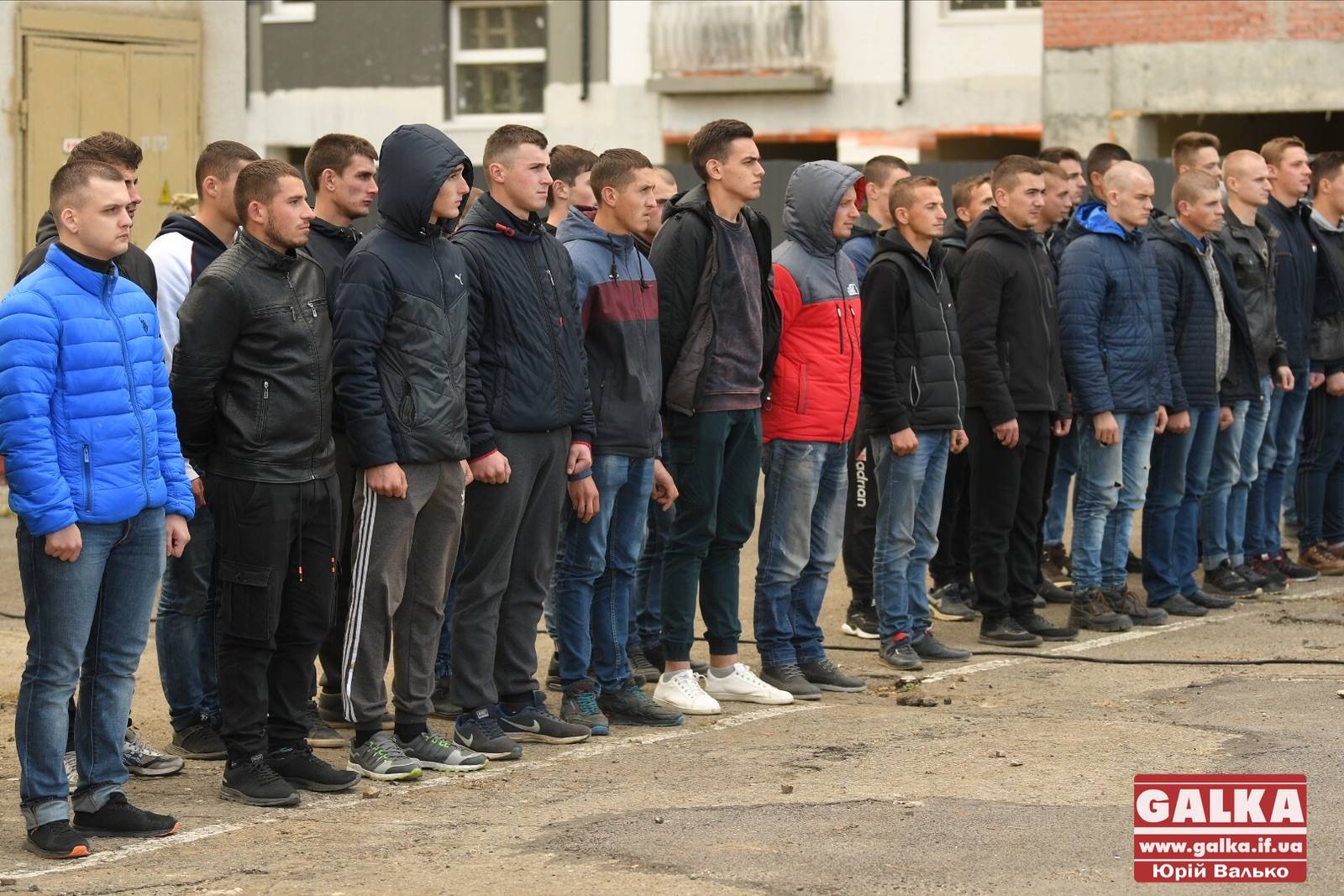 На Прикарпатті призупинили призов в армію