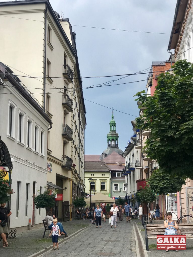 “Менше реклами і більше поваги до архітектурної спадщини”, – режисерка Надія Парфан про Франківськ