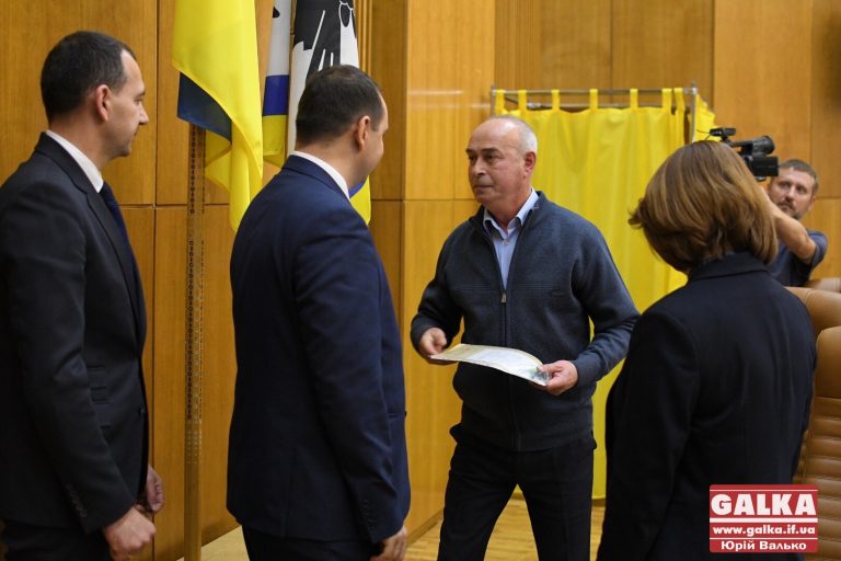 Шістьом франківським атовцям вручили квартири