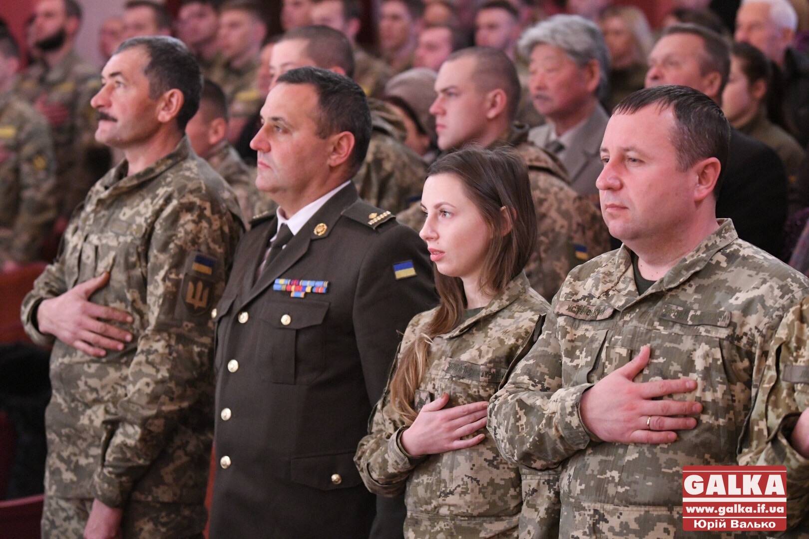 В обласному центрі святкують 28-му річницю Збройних сил України (ФОТО)