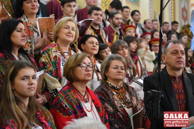 Хто виступатиме на франківському Різдвяному фестивалі «Коляда на Майзлях» протягом першого дня?