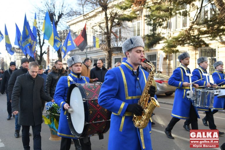 Хода та віче: День соборності України відзначили в Івано-Франківську (ФОТО)