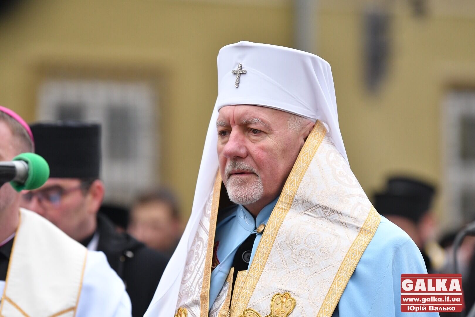 Владика Війтишин розповів, як у неділю відбудеться Хресна Дорога онлайн