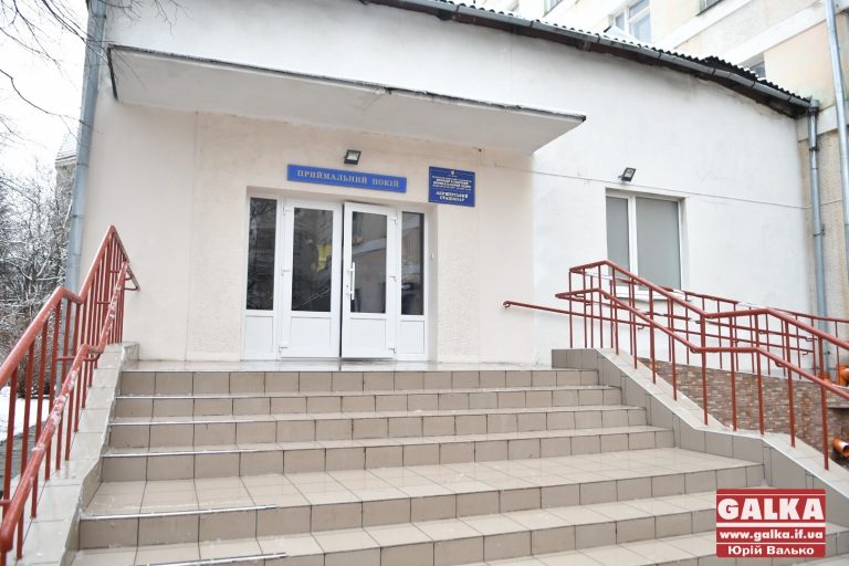 В міському перинатальному у пацієнтки виявили COVID-19