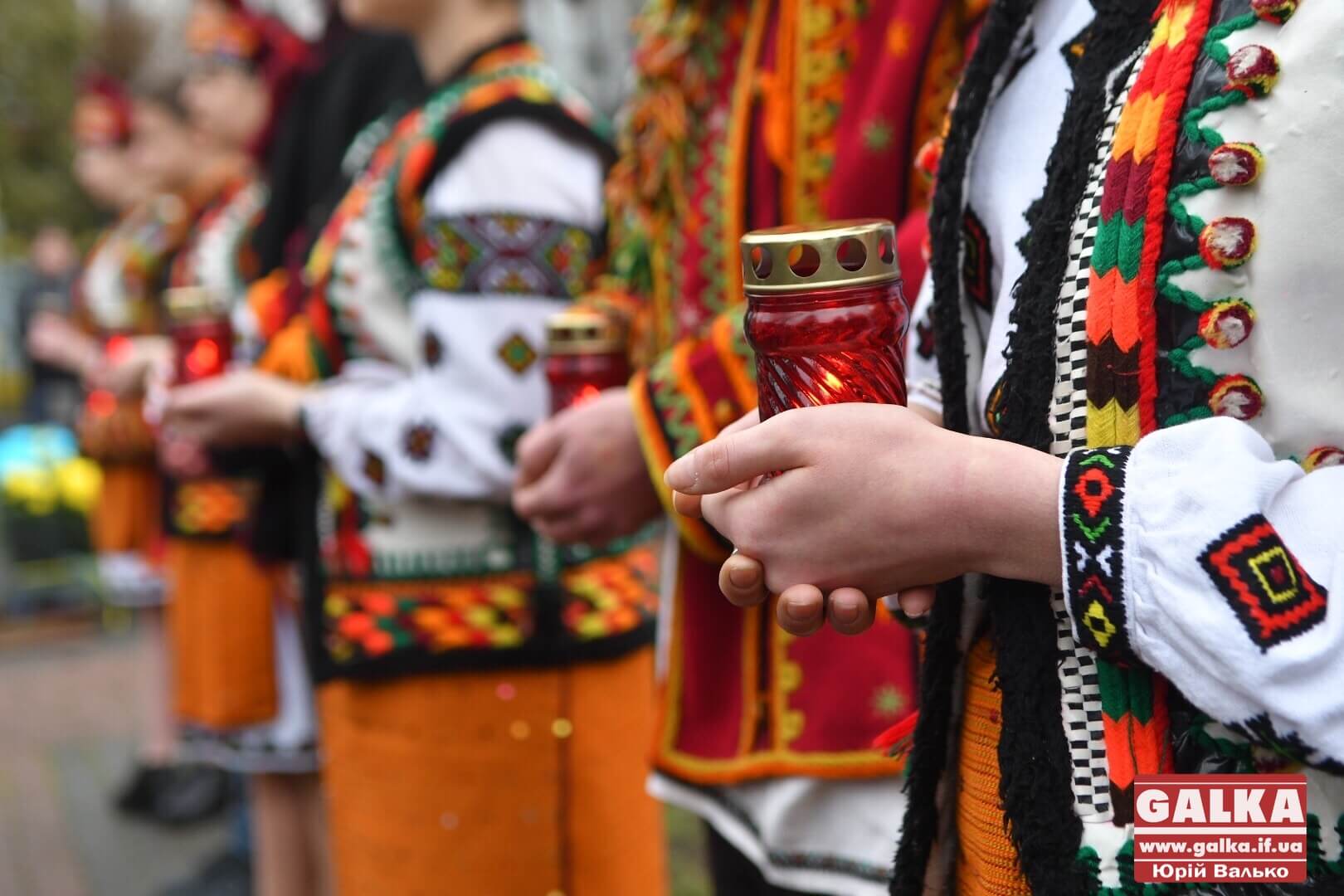 «Вони – наш біль і наша гордість», – у Франківську вшанували пам‘ять Героїв Небесної Сотні (ФОТО)