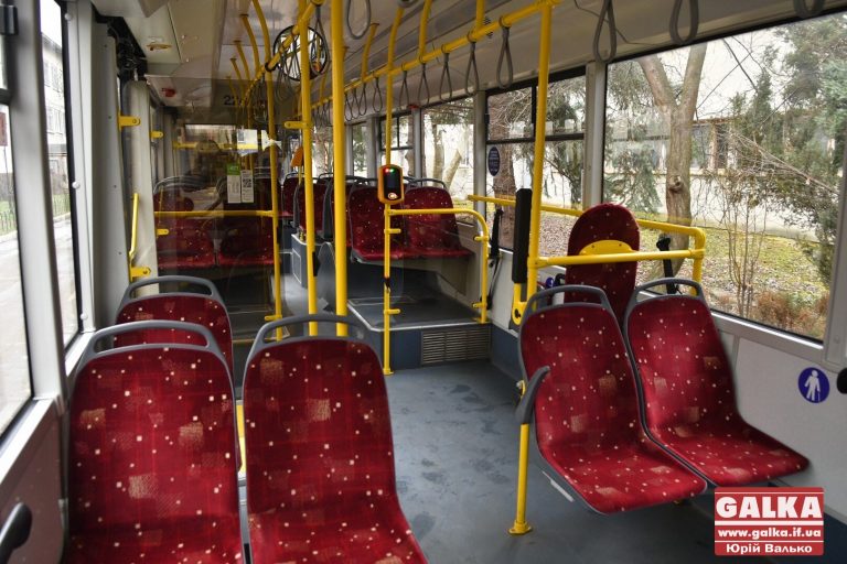 Через дефіцит пального громадський транспорт у Калуші та Коломиї може курсувати з перебоями