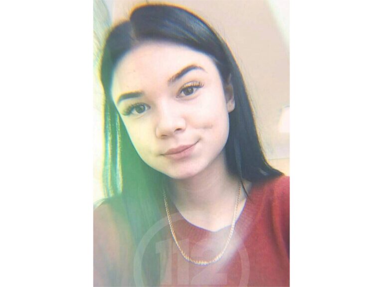 На Прикарпатті розшукують 17-річну дівчину, яка поїхала на навчання і зникла (ОНОВЛЕНО,ФОТО)