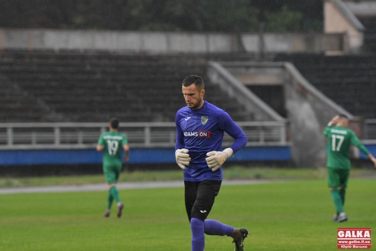 Воротар та захисник “Прикарпаття” – у символічній збірній шостого туру