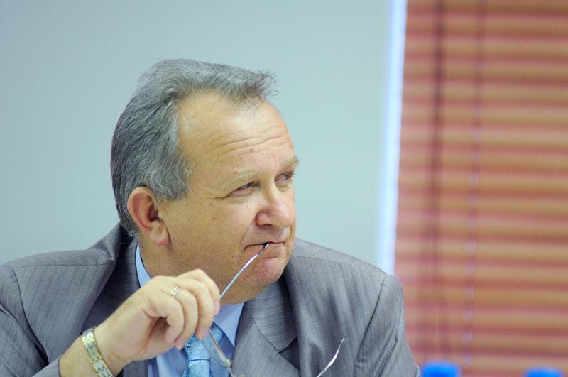 Від коронавірусних ускладнень помер досвідчений франківський комунальник Зіновій Карабін