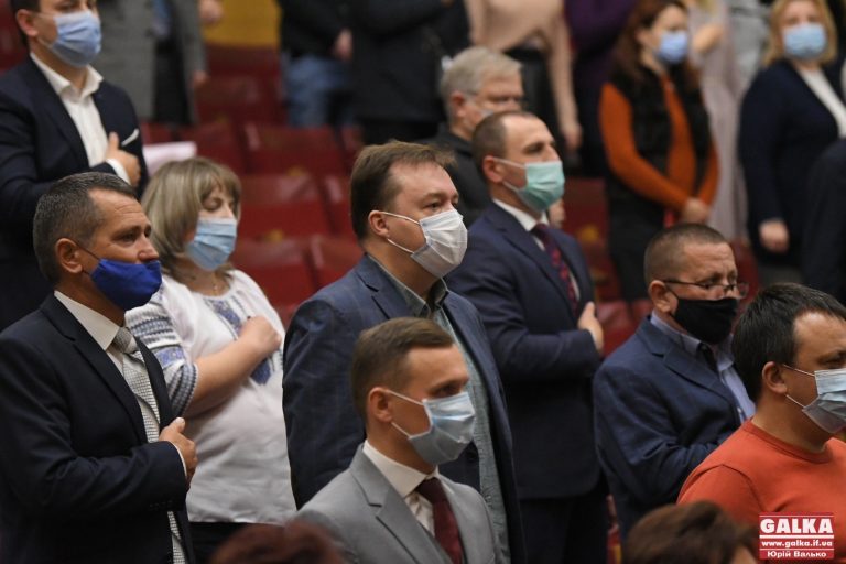 Авантюра державного масштабу, – франківський депутат про повноваження райрад