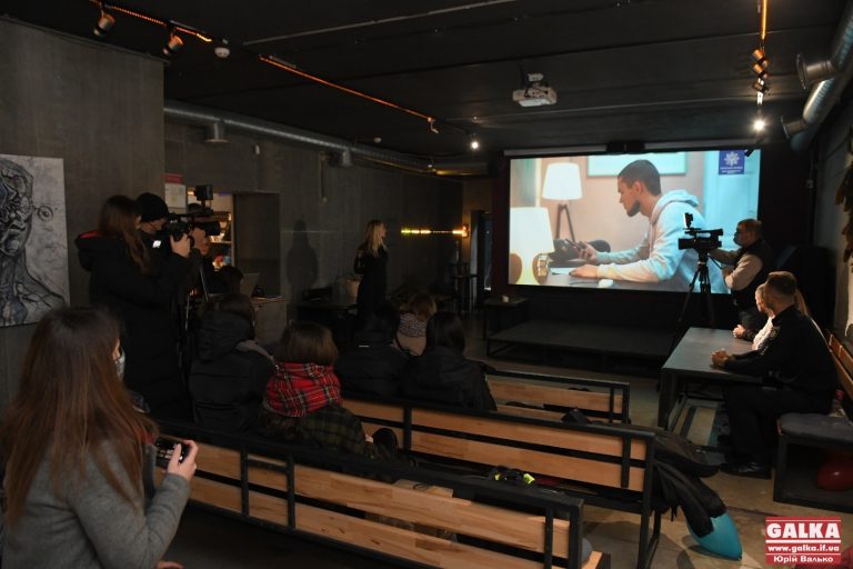 Алкоголь не веде до мрії, – патрульні зняли ролик про шкідливість пиятики для молоді (ФОТО, ВІДЕО)