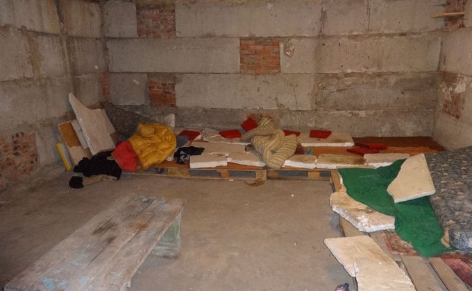 Показали шокуючі світлини російського концтабору в окупованому Донецьку (ФОТО)